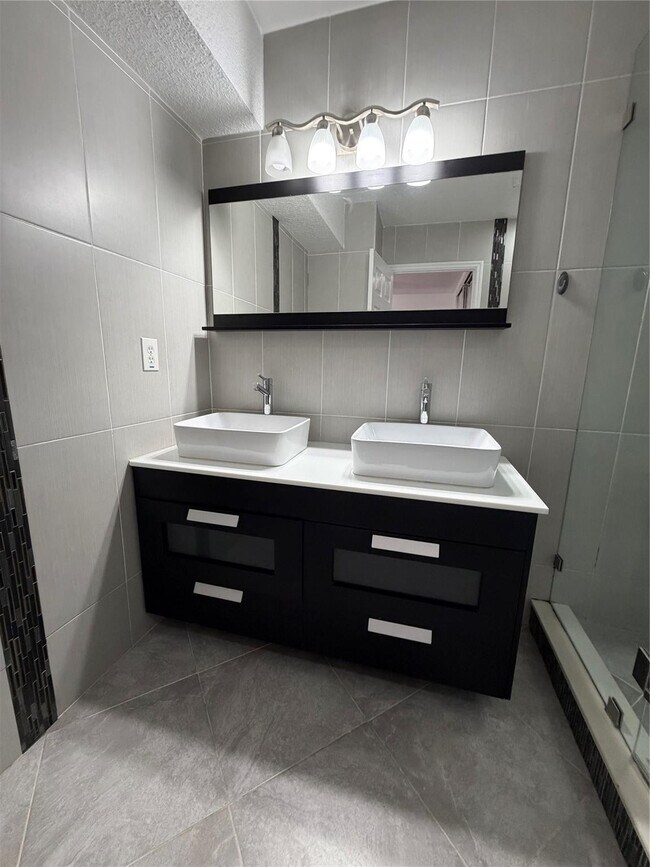 Building Photo - 10631 NW 14th St