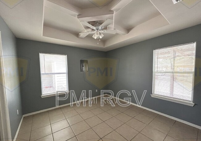 Building Photo - 1502 Quitaca Dr