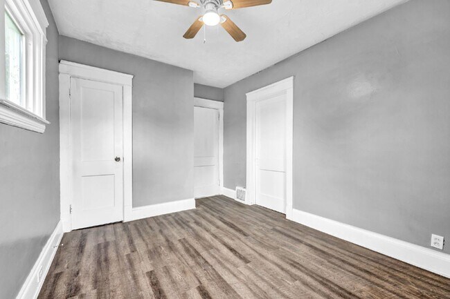 Building Photo - Newly renovated 4 bedroom HALF OFF MAY RENT