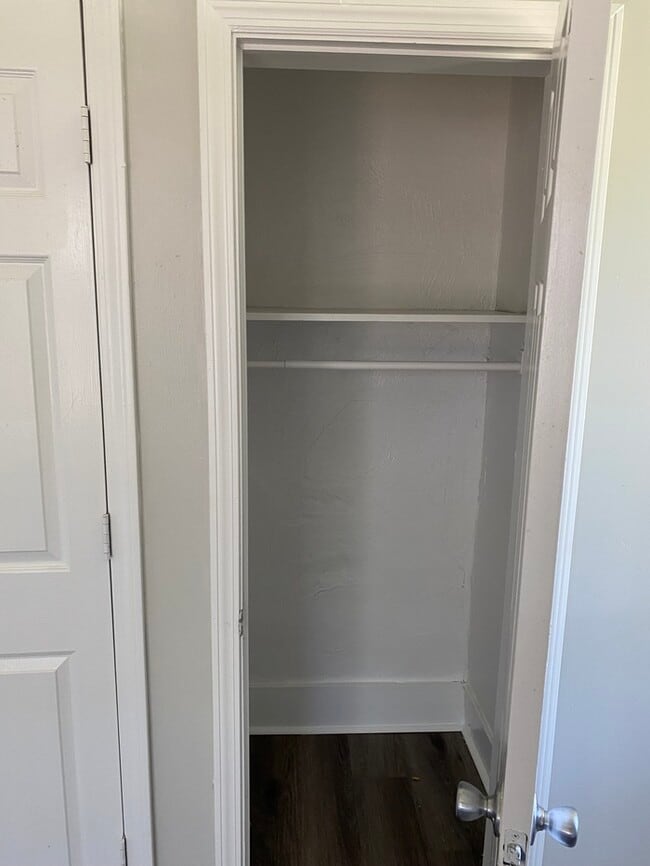 Building Photo - Beautiful 1/1 Duplex in Biloxi, MS