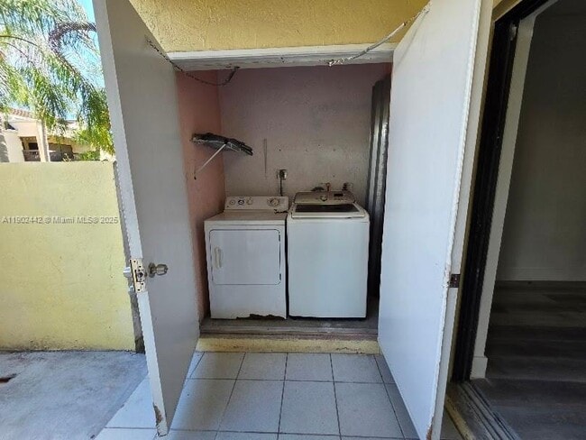 Building Photo - 8824 SW 130th Ct