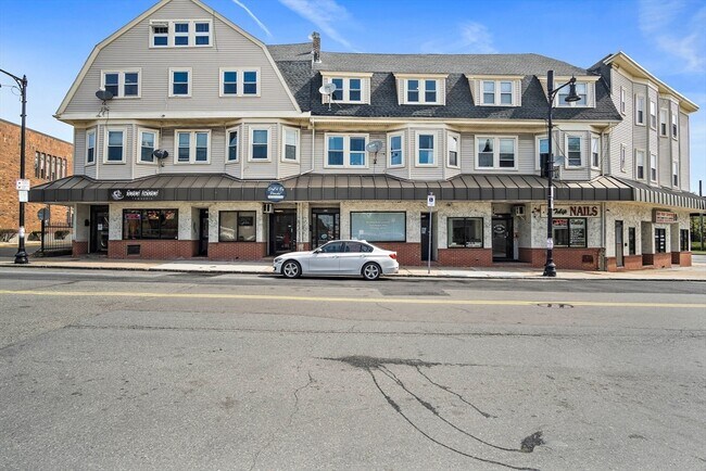 Building Photo - 402 Neponset Ave