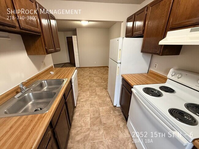 Building Photo - 2052 15th St N