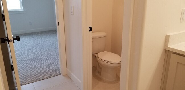 Building Photo - BRAND NEW TOWN HOME READY TO MOVE IN