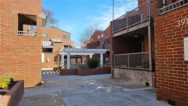 Building Photo - 387 Ralph McGill Blvd NE