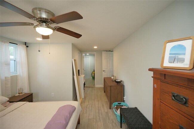 Building Photo - 4108 W Montgomery Terrace