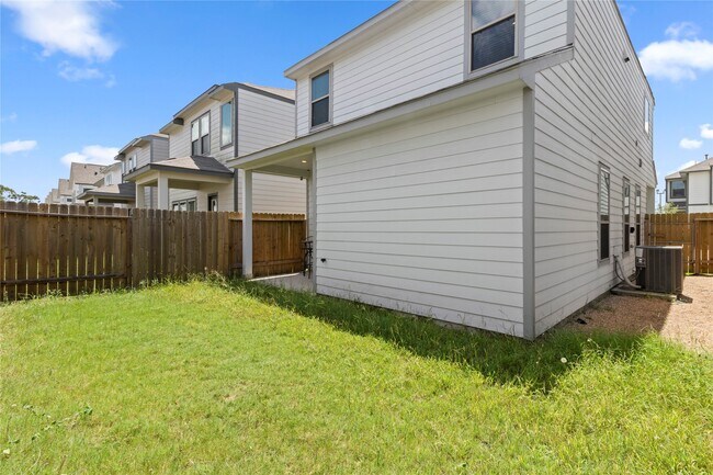 Building Photo - 4426 Ibiza Ln