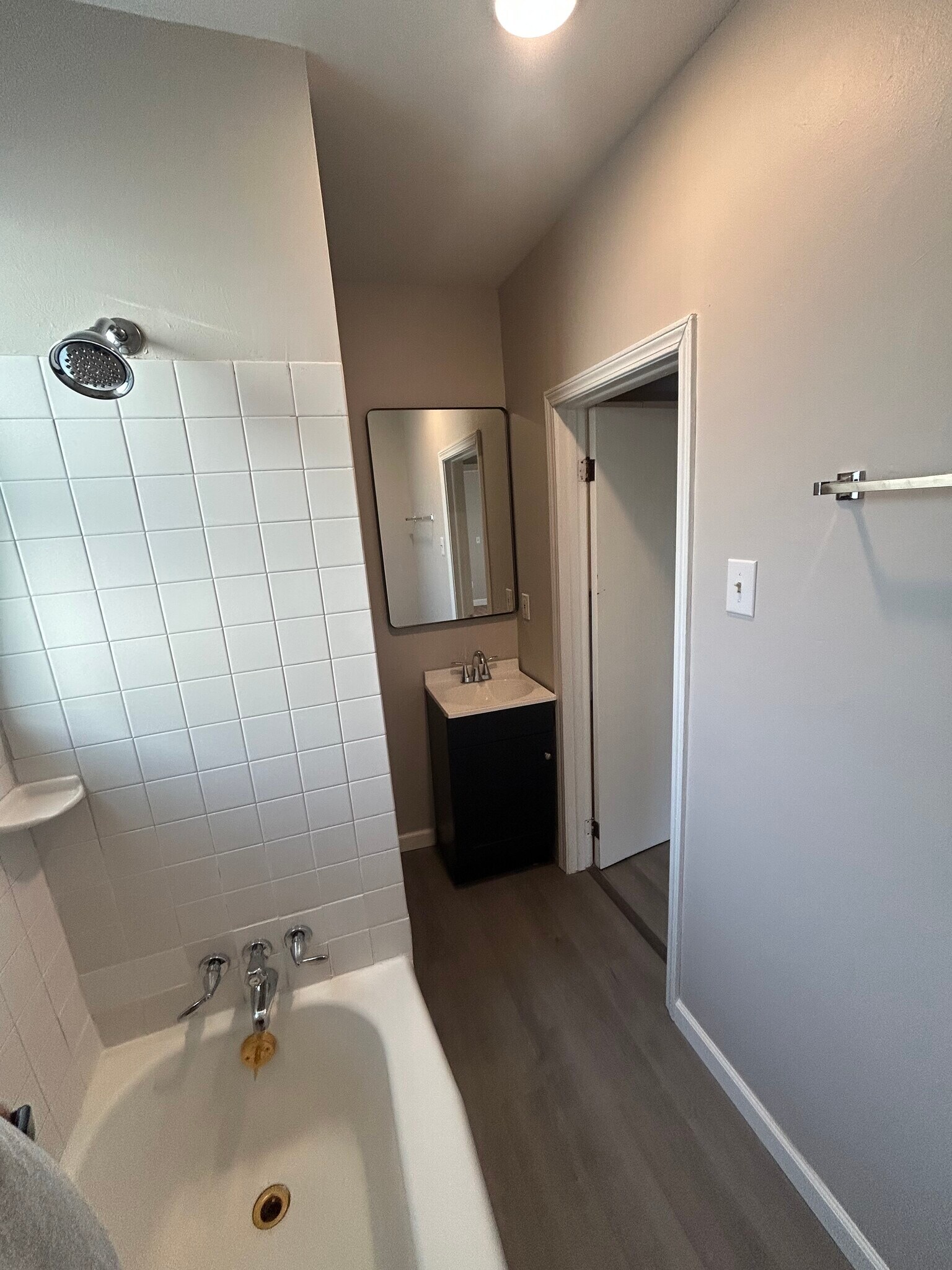 Bathroom - 120 S End Rd