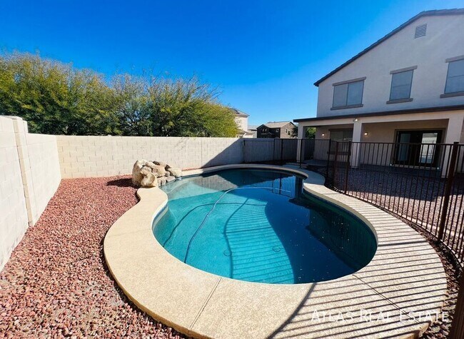 Building Photo - 17254 W Country Gables Dr