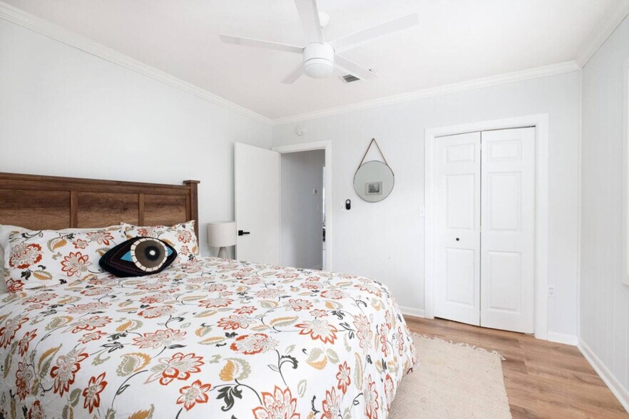 Building Photo - 18160 High Springs Main St