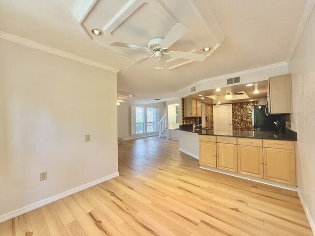 Building Photo - 14530 Alejo Ct