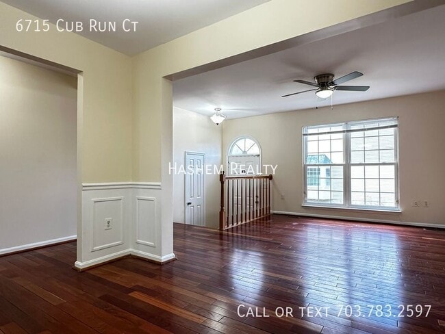 Building Photo - 6715 Cub Run Ct
