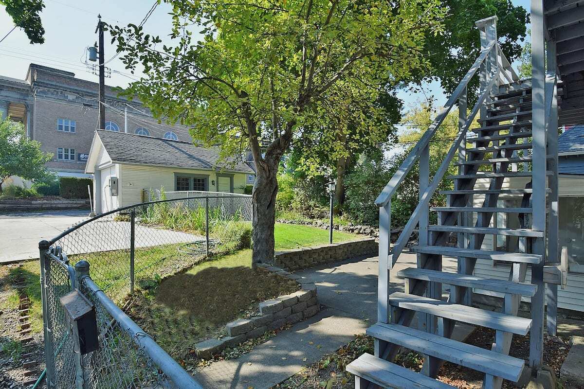 Building Photo - 1503 W 7th Ave