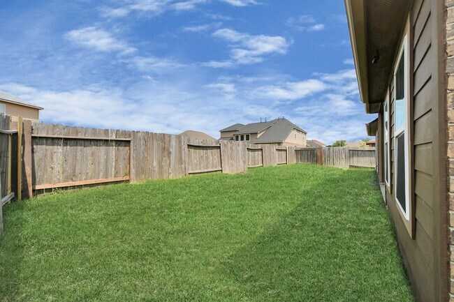 Building Photo - 6431 Westward Wood Way