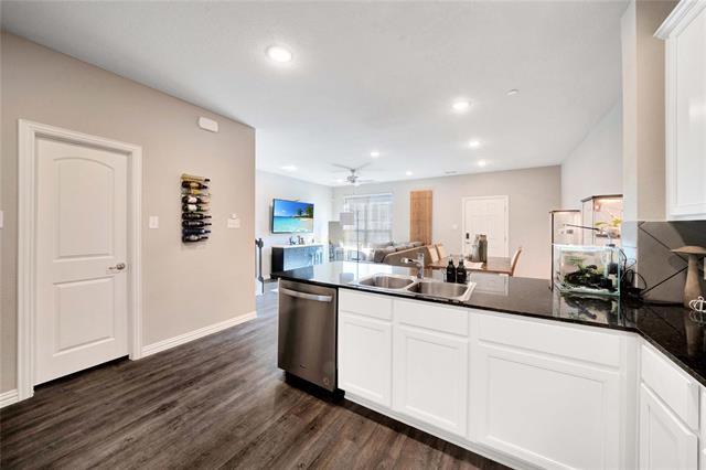 Building Photo - 2917 Bluets Dr
