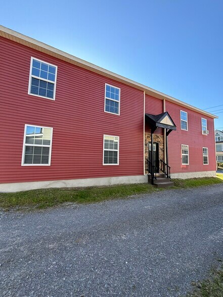 Building Photo - 134 Erwin St