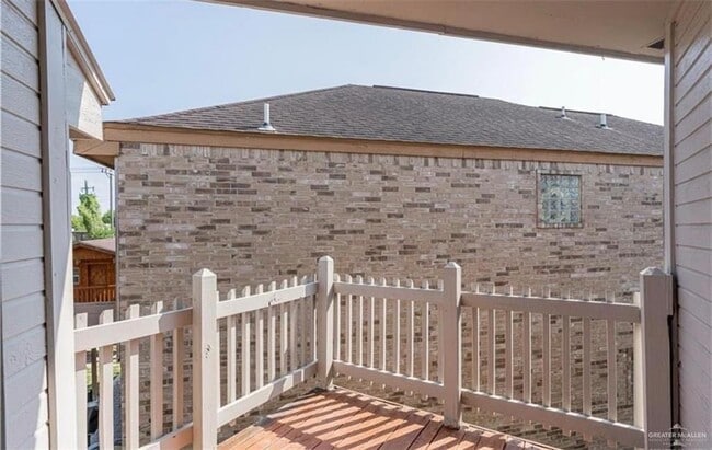 Building Photo - 3204 Black Oak Ln