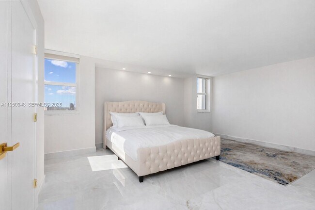 Building Photo - 1880 S Ocean Dr