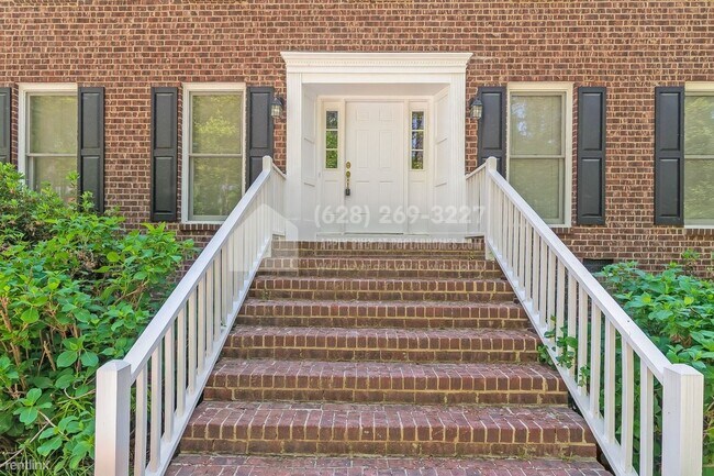 Building Photo - 4 br, 3 bath House - 207 Queensferry Rd. -