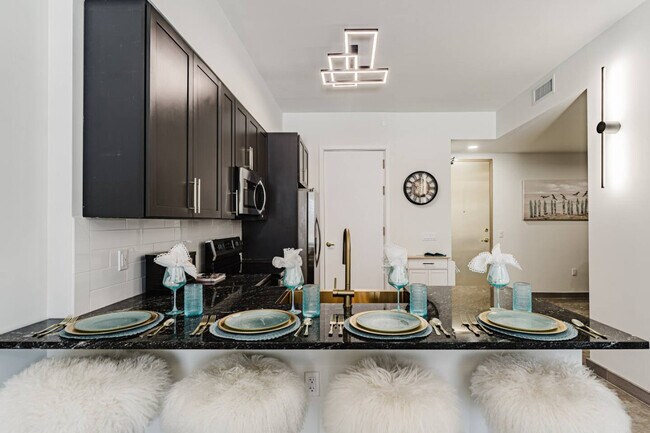 Building Photo - 2750 Griffin Rd