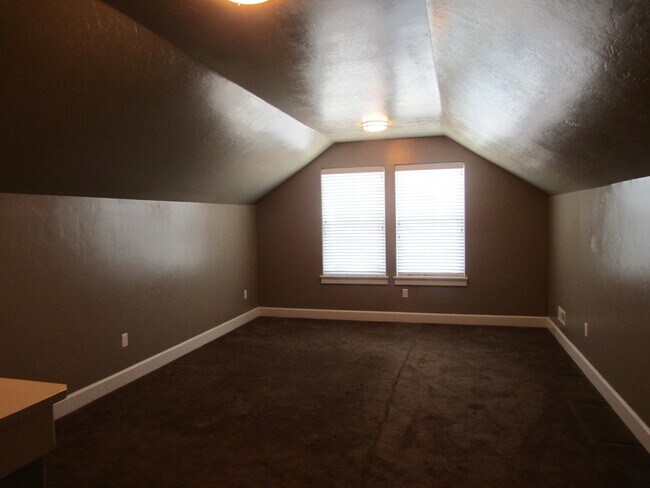 Building Photo - 5299 N Zamora Way