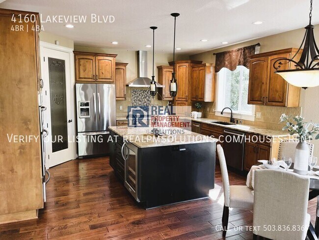 Building Photo - 4160 Lakeview Blvd