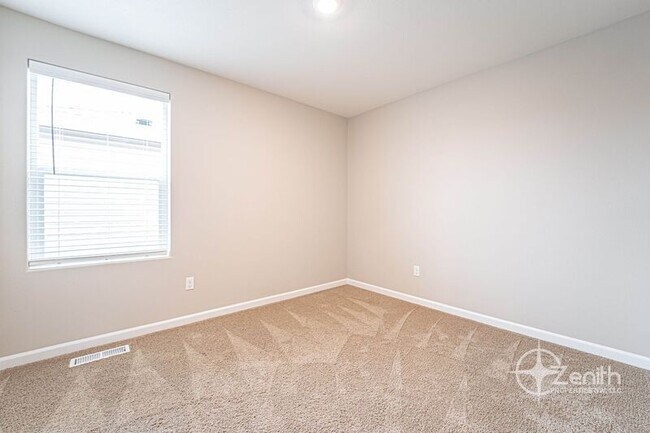 Building Photo - 15312 NE 72nd Way