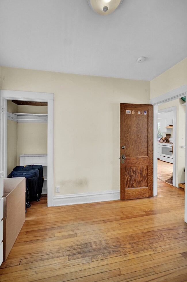 Building Photo - 2303 Ridge Ave