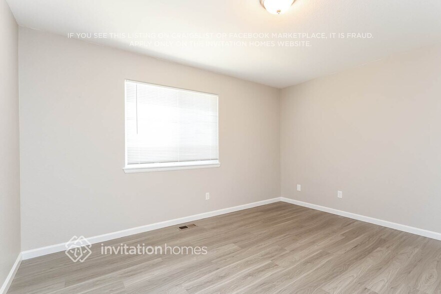 Building Photo - 10737 Darneal Dr