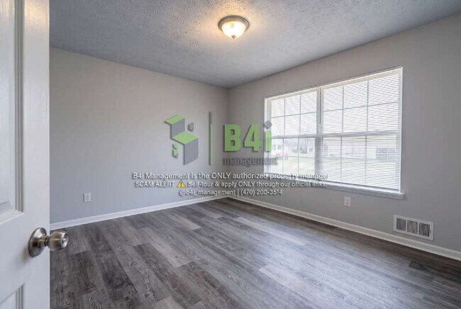 Building Photo - 716 Dunaire Way