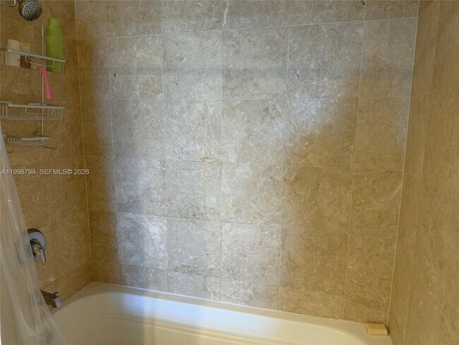 Building Photo - 801 Brickell Key Blvd