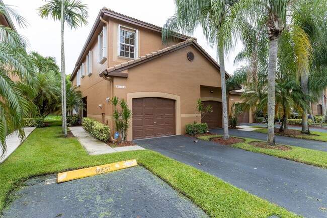 Building Photo - 1402 Veracruz Ln