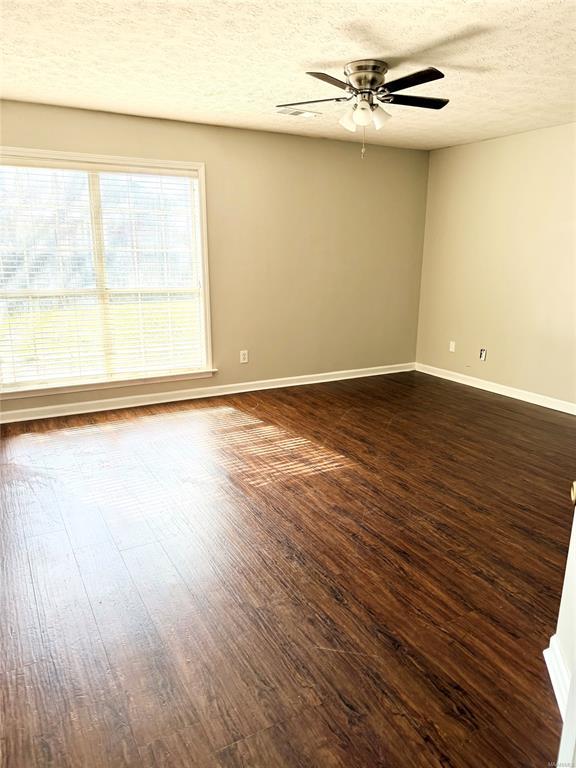 Building Photo - 7528 Pinnacle Ct