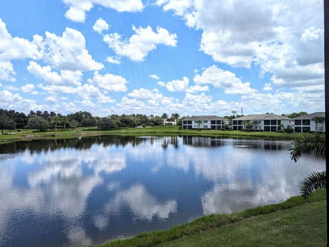 Building Photo - 923 Tidewater Shores Loop