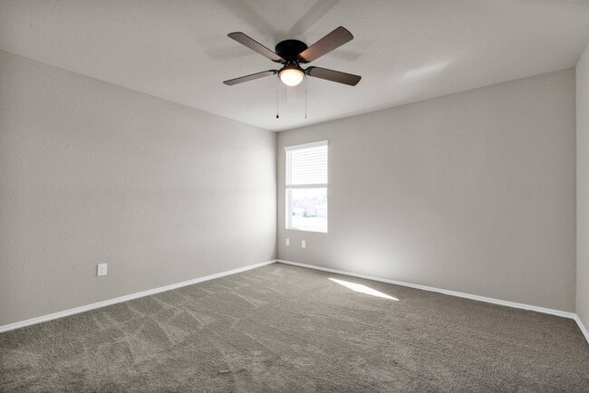Building Photo - 9426 Apple Ridge Ln