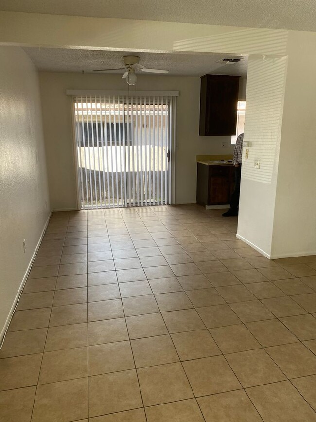 Building Photo - 2154 Woodberry Ave