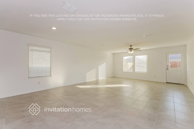 Building Photo - 2403 Ava Dr