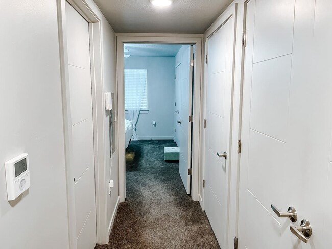 Building Photo - Brand New Modern Condo in Springville