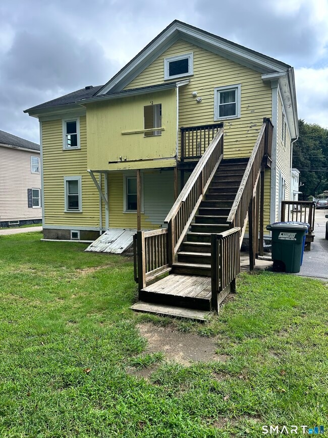 Building Photo - 18 Noyes Ave Ave