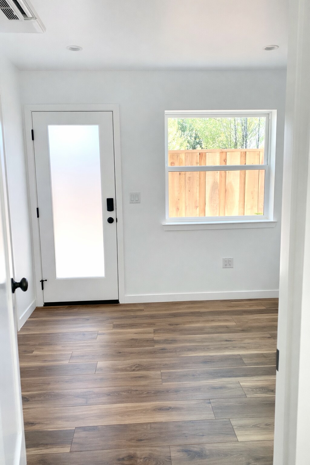 Building Photo - 1615 Phillips Ln