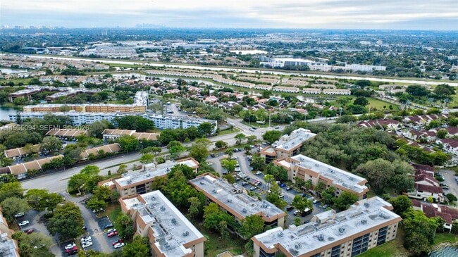 Building Photo - 491 Ives Dairy Rd