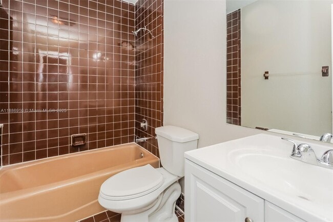 Building Photo - 2904 NW 67th Ct