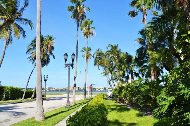 Primary Photo - 917 N Flagler Dr