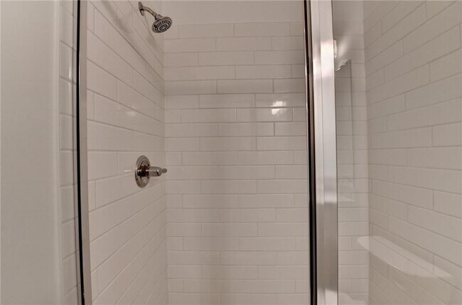 Building Photo - 5428 Howington Ct