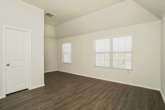 Building Photo - 2358 Dry Moss Way