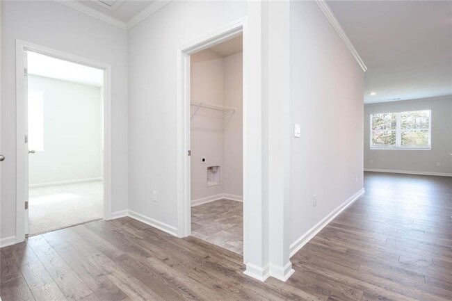 Building Photo - 65 Grv Spgs Ct