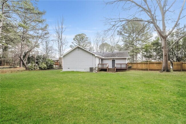 Building Photo - 1881 Rose Garden Ln