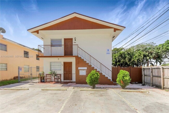 Building Photo - 642 E 2nd Ave