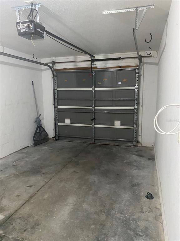 Building Photo - 15320 SW 43rd Avenue Rd