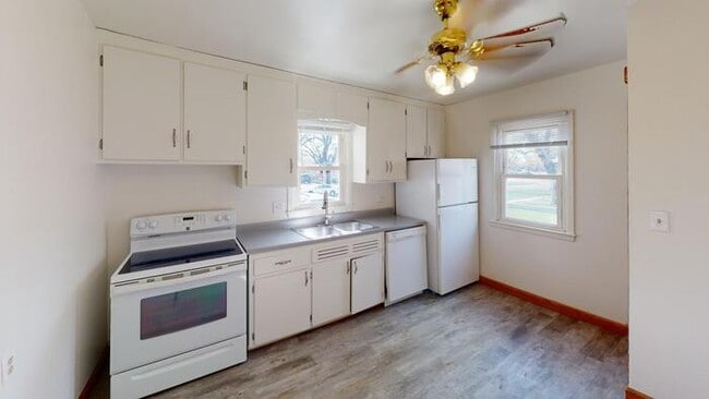 Primary Photo - 820 N 13th St